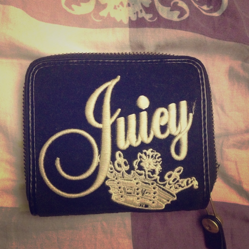 AUTHENTIC Juicy Couture Wallet